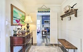 Pet-Friendly Surfside Beach Home With Deck And Grill